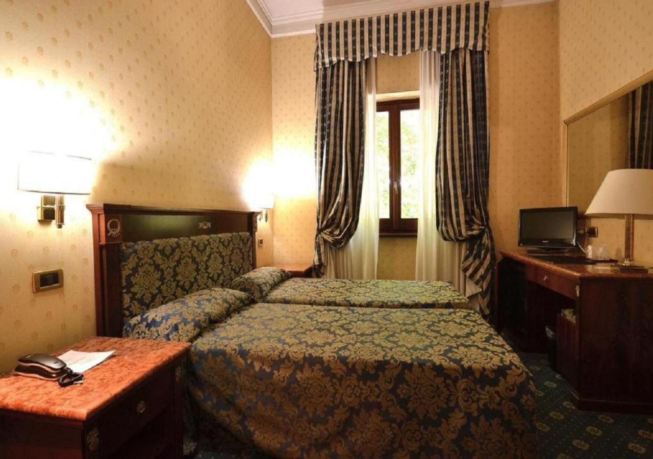 Hotel Cilicia Roma Exterior foto