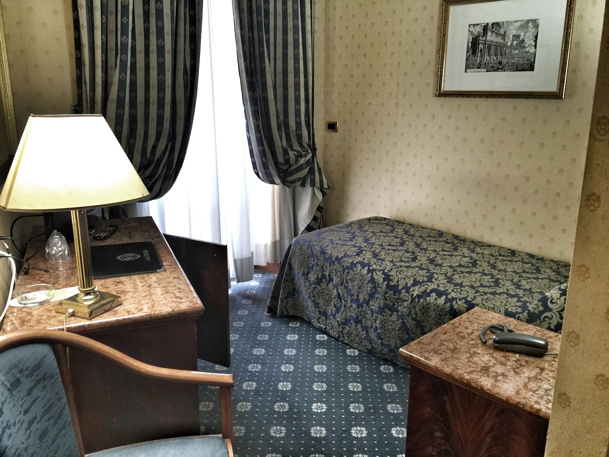 Hotel Cilicia Roma Exterior foto