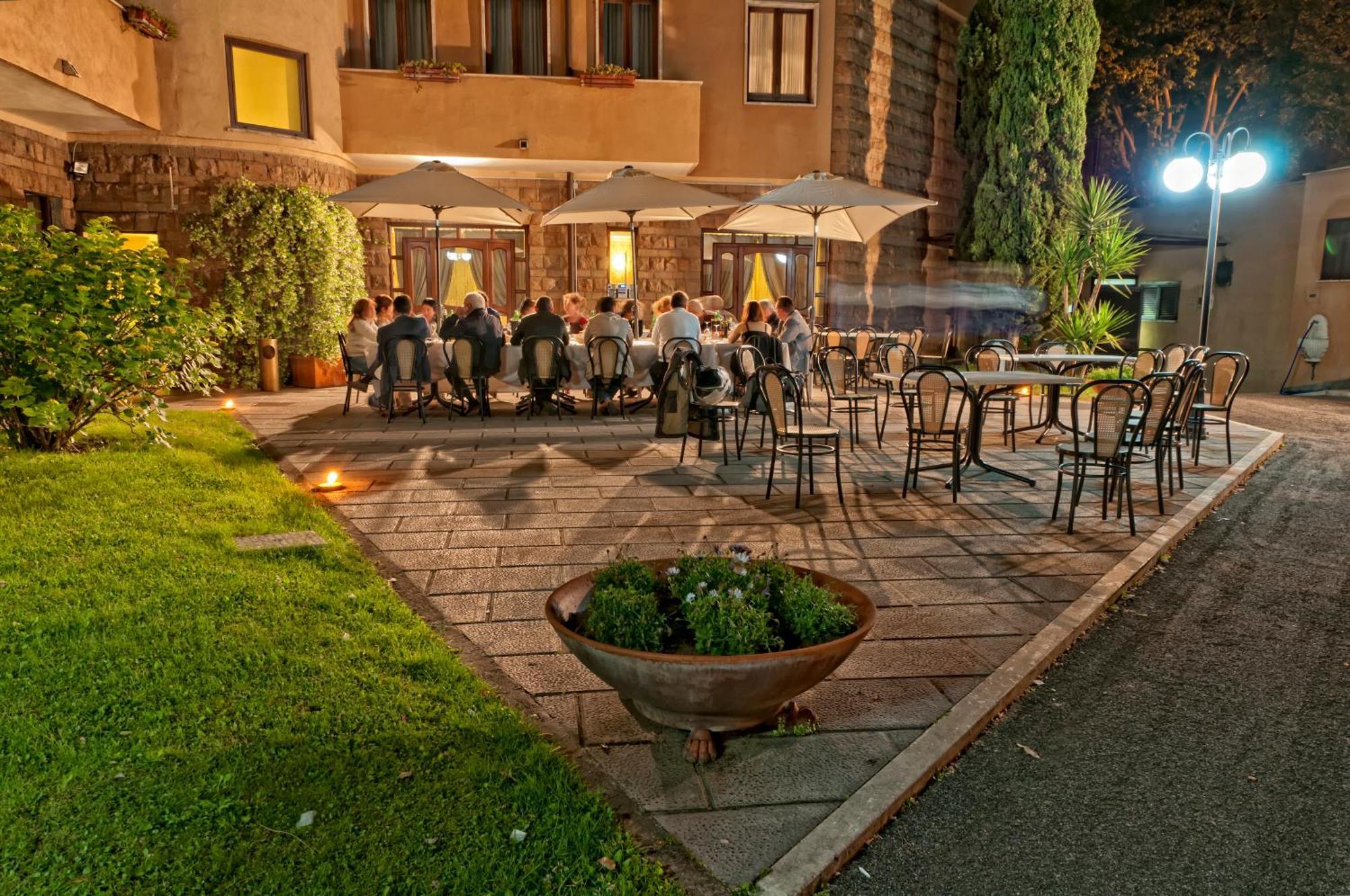 Hotel Cilicia Roma Exterior foto