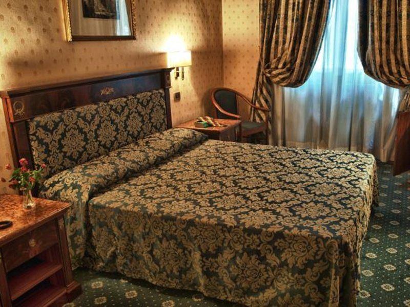 Hotel Cilicia Roma Exterior foto